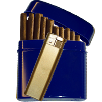 Dekoratives blaues Etui (abgerundet) gefüllt mit feinen Cigarillos & Feuerzeug